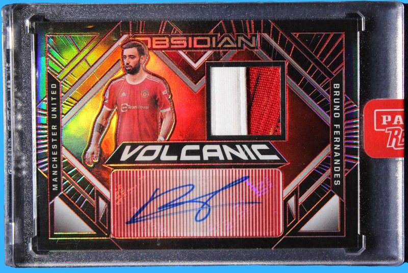 2021-22 Panini Obsidian Soccer Bruno Fernandes Volcanic Materials Red Patch Auto /25 - Soccer - Ungraded Cards